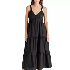 STEVE MADDEN
Eliora Poplin Dress Black Maxi Dress